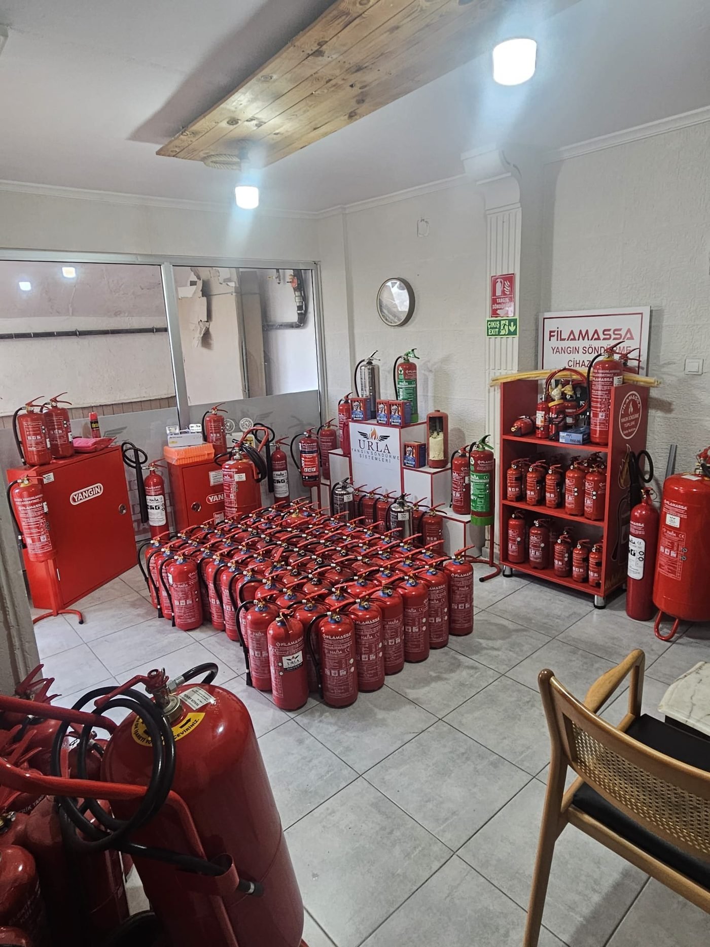 Urla Yangın Söndürme Sistemleri mağaza içi görünüm